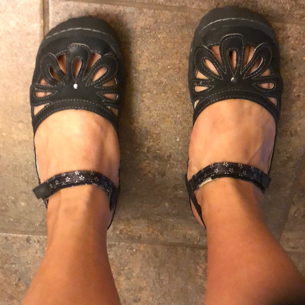 JBU SHOES